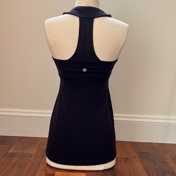Lululemon black scoop neck tank top - Picture 3 of 9